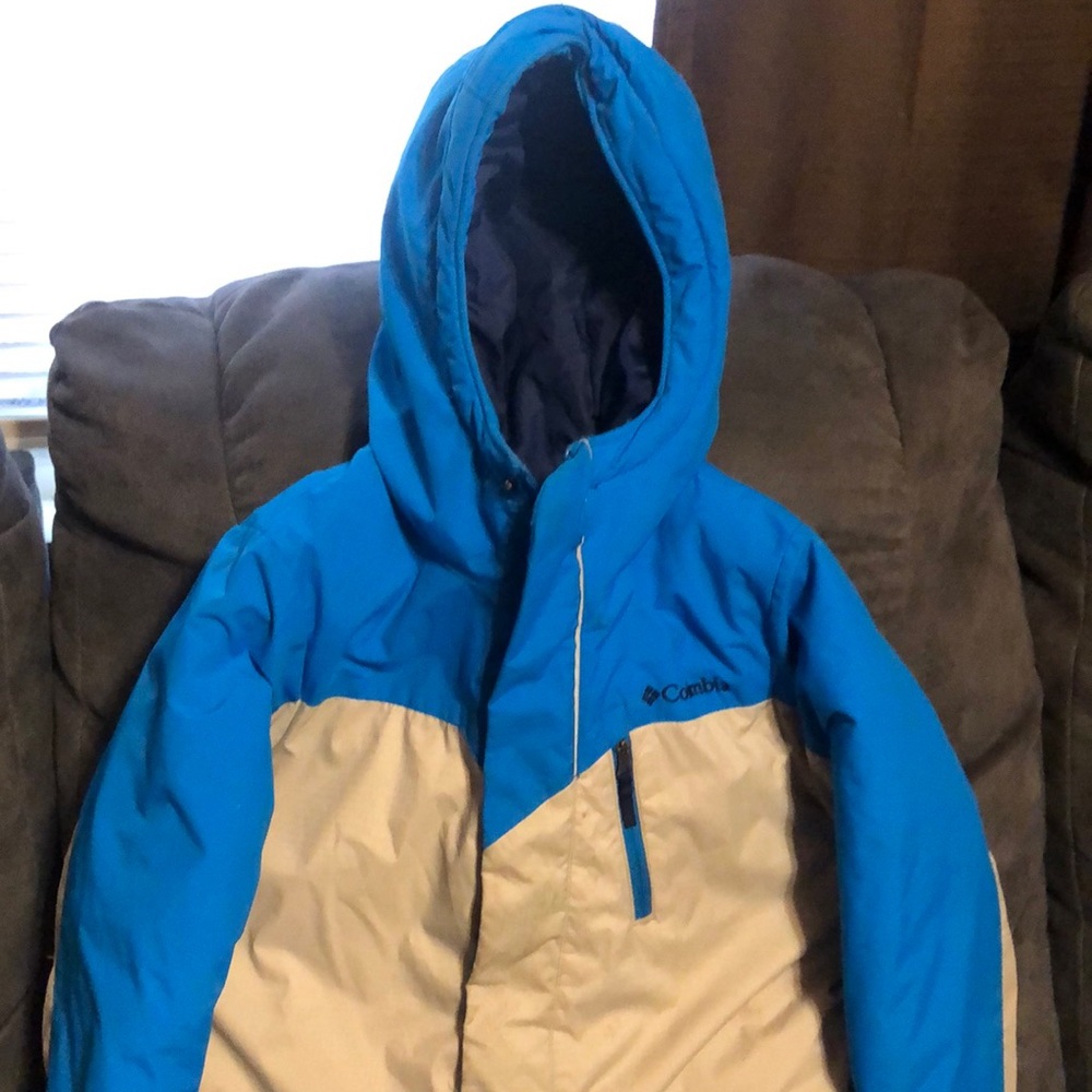 COPY - Columbia Boys Size 6 winter coat